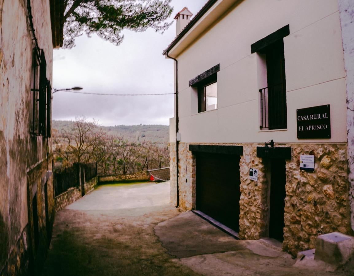 Villa El Aprisco, Con Piscina Climatizada En Hueva-Guadalajara Esterno foto